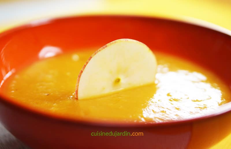 Souping patate douce, pomme, curry